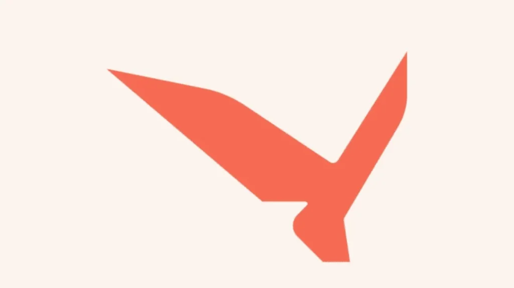 Minimalistyczne, geometryczne logo przedstawiające sylwetkę ptaka w locie w kolorze koralowym.